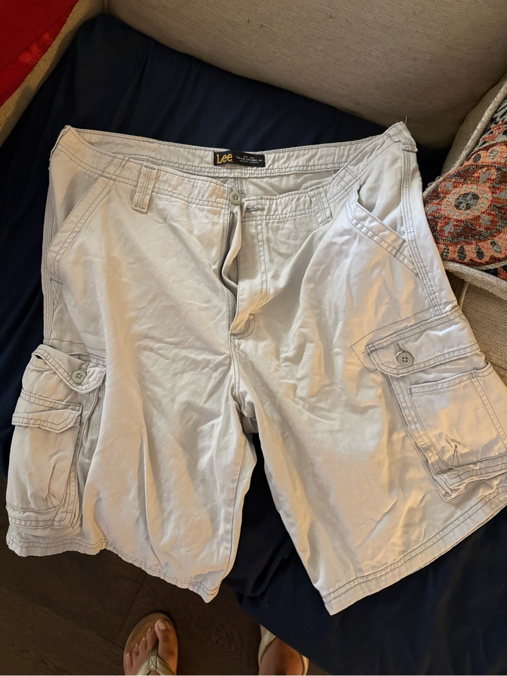 Lee Men's Light Gray Cargo Shorts with Utility Pockets